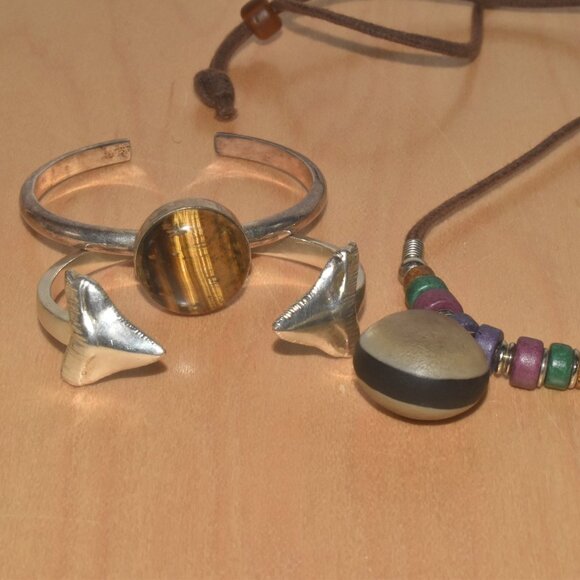 Lot of 3 Nature Nautical Tiger Eye Silver Cuff and Shark Tooth Cuff and Necklace - Picture 3 of 8